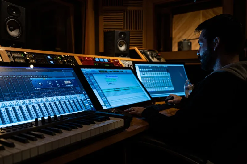 Solo and Stuck: How Making Music in a Vacuum Is Slowly Suffocating Your Sound